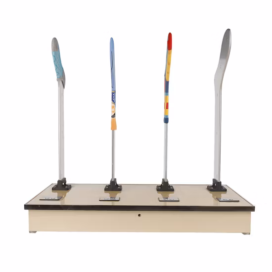 Macchina per la regolazione dei calzini elettrica Macchina per l'imbarco dei calzini con quattro piedi